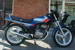 �������� Honda CB 125T