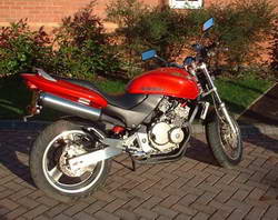 Honda CB 250 Hornet