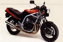 �������� Honda CBR 400F