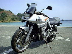 Suzuki GSX 400S Katana 1992